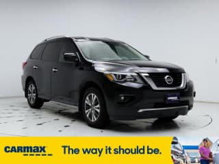 Nissan 2017 Pathfinder