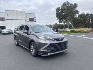 Toyota 2021 Sienna