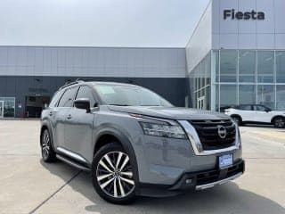 Nissan 2022 Pathfinder