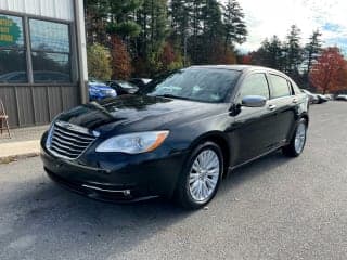Chrysler 2011 200