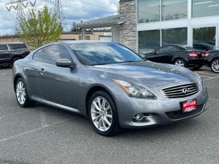 Infiniti 2011 G37