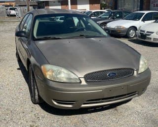 Ford 2004 Taurus