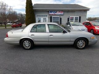 Ford 2005 Crown Victoria