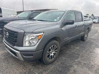 Nissan 2022 Titan