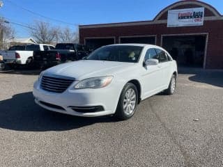 Chrysler 2011 200