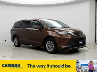 Toyota 2021 Sienna