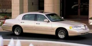 Lincoln 2002 Town Car