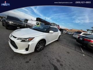 Scion 2015 tC