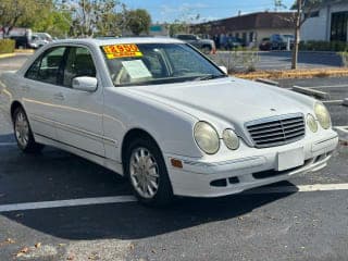 Mercedes-Benz 2000 E-Class