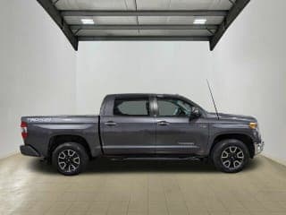 Toyota 2016 Tundra