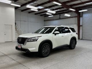 Nissan 2022 Pathfinder