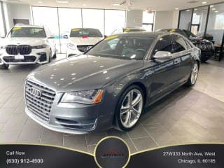 Audi 2013 S8