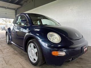 Volkswagen 2000 New Beetle