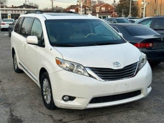 Toyota 2011 Sienna