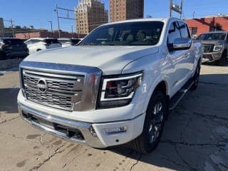 Nissan 2023 Titan