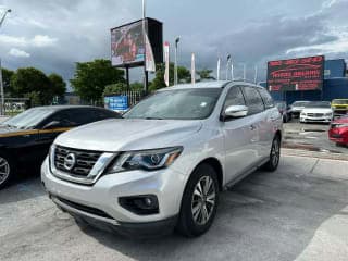 Nissan 2017 Pathfinder