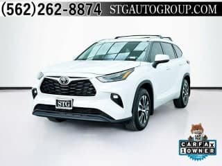 Toyota 2022 Highlander