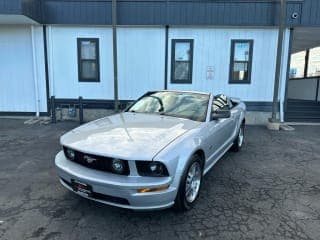 Ford 2005 Mustang