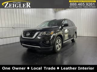 Nissan 2017 Pathfinder