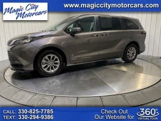 Toyota 2021 Sienna