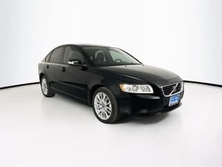 Volvo 2010 S40